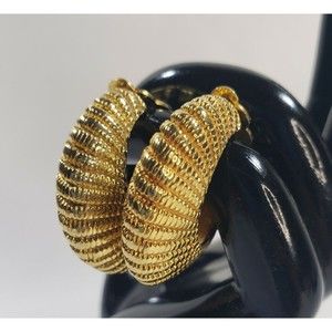 Ellen Kiam Goldtone  Twisted Rope Hoop Clip on Earrings